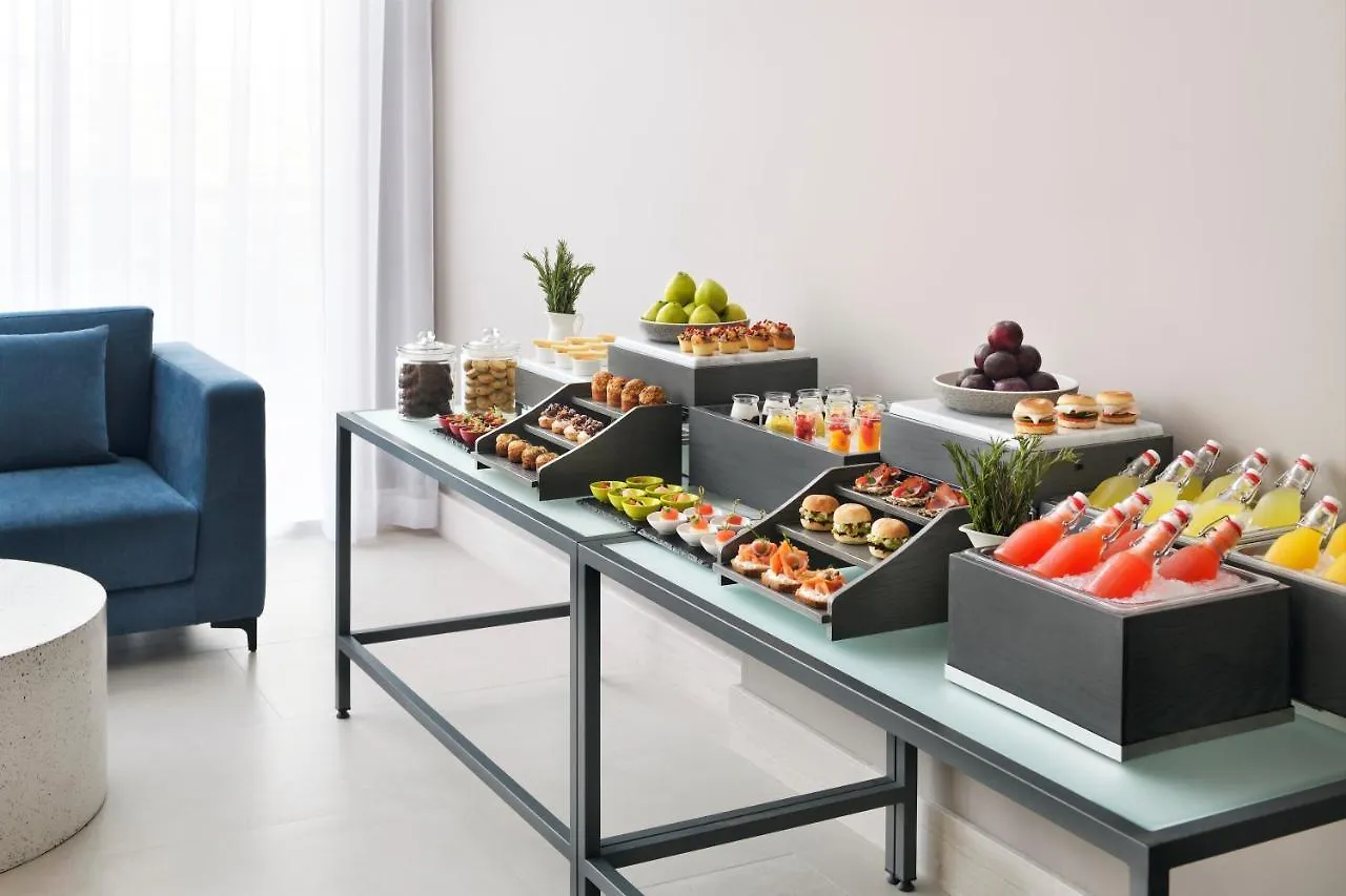 Hotel Movenpick Jumeirah Village Triangle Dubai